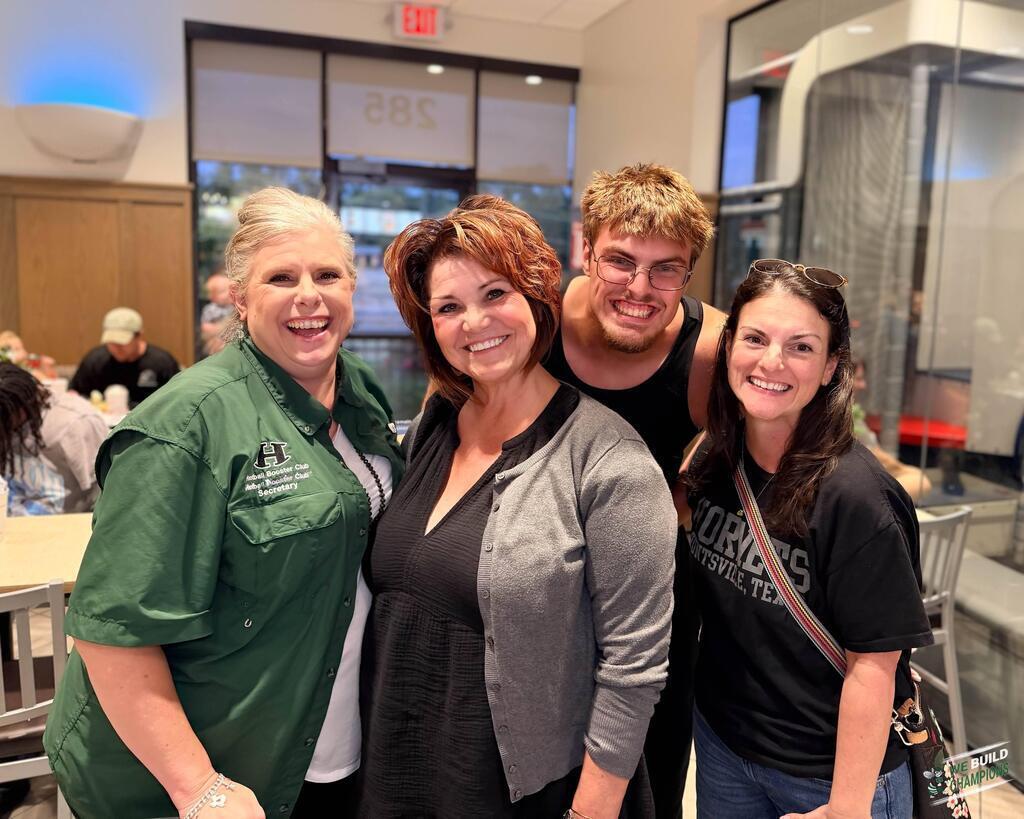 moms and a player