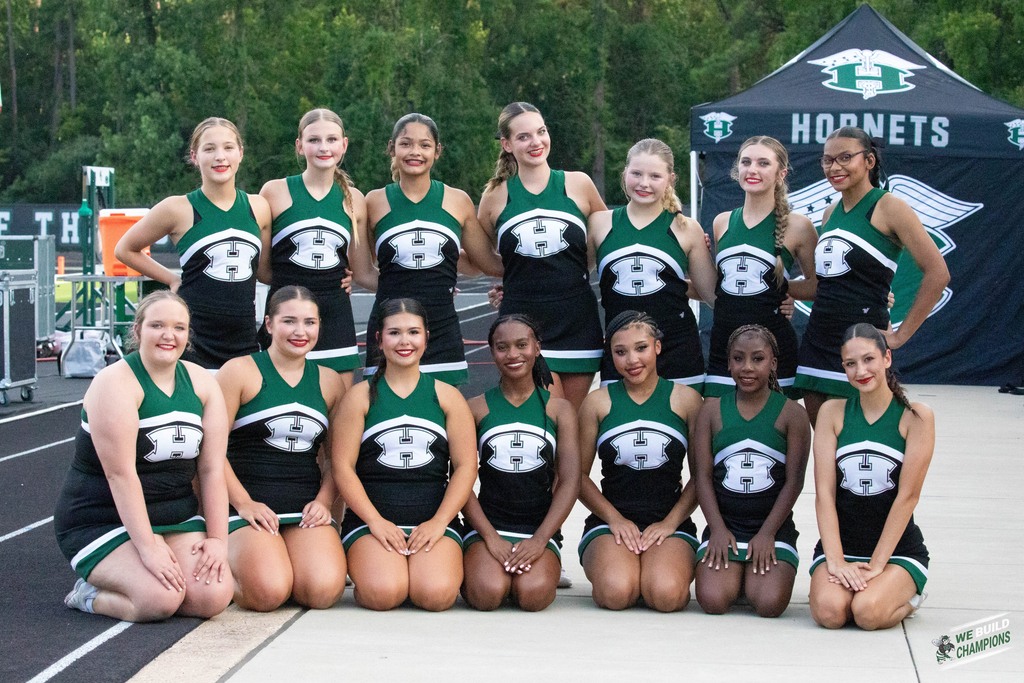HHS cheer team