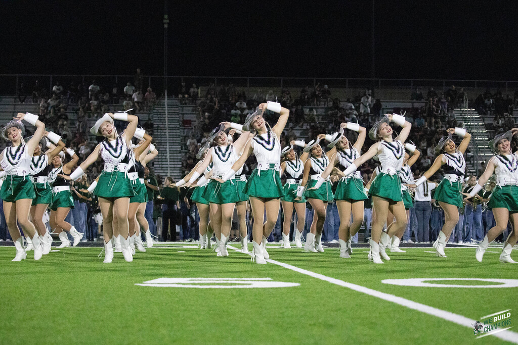 GG's performing halftime
