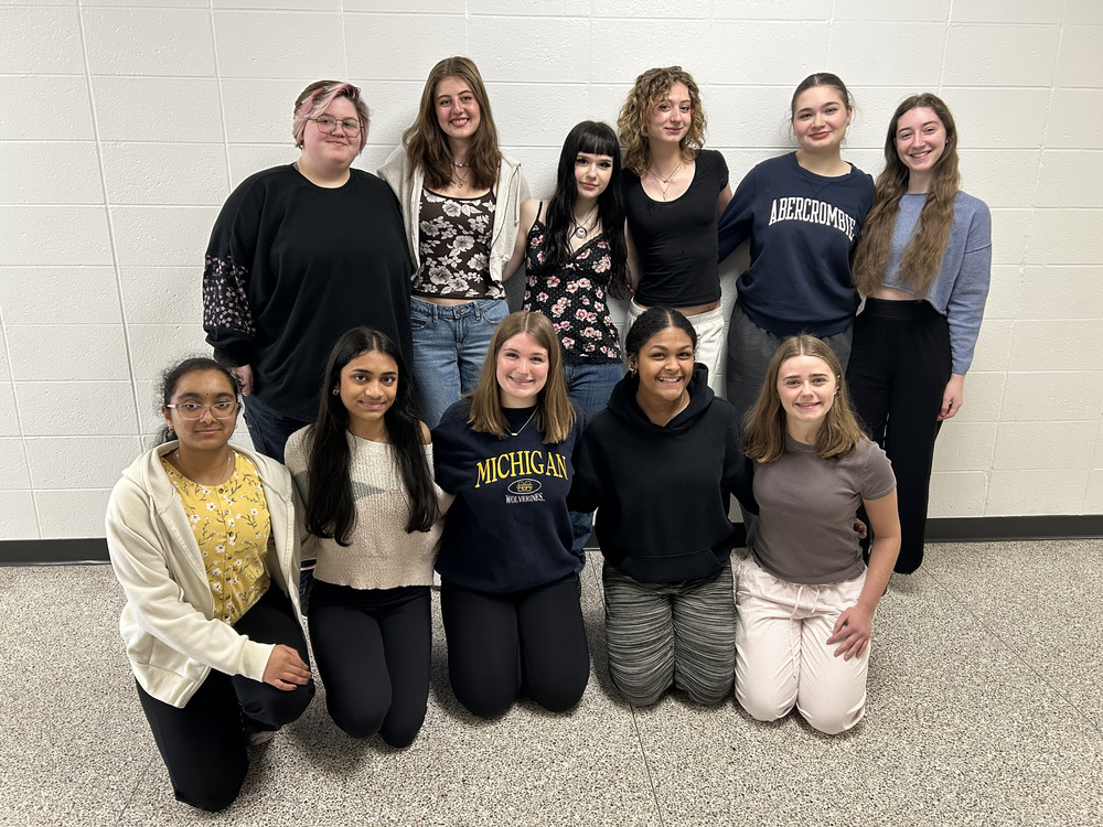 photo of 10 students in the advanced treble ensemble, Bluebirds posing