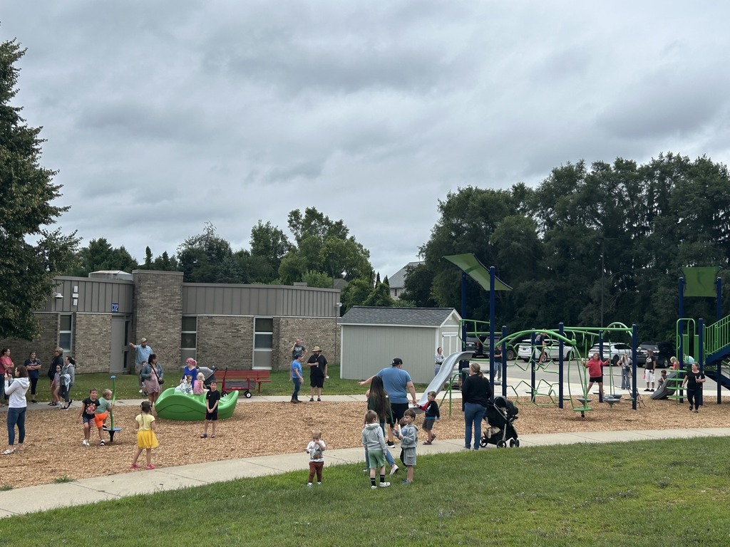 Families at the Popsicles with Friends event at Oxbow