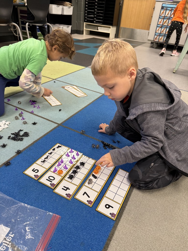 Math + Halloween = a spooktacular time! 🎃 Mrs. Anderson’s class had so much fun learning through Halloween-themed math games! 👻