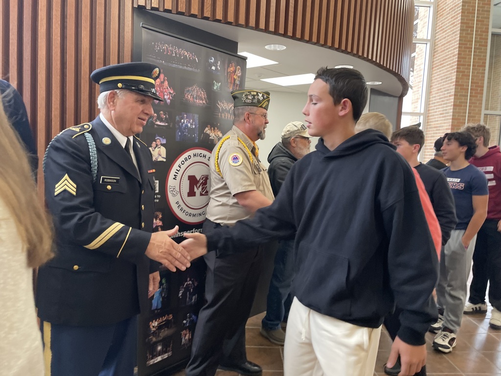 Milford High school celebrate veterans