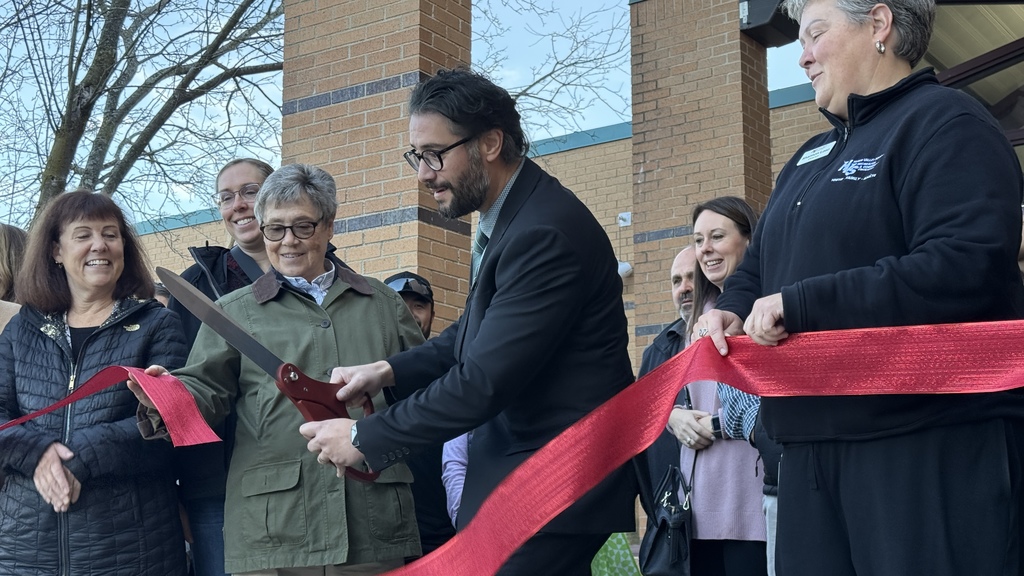 Ribbon Cutting event for Oak Valley Center