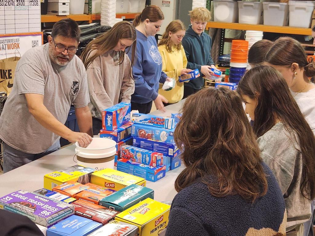 Lakeland National Honor Society fills disaster buckets for support