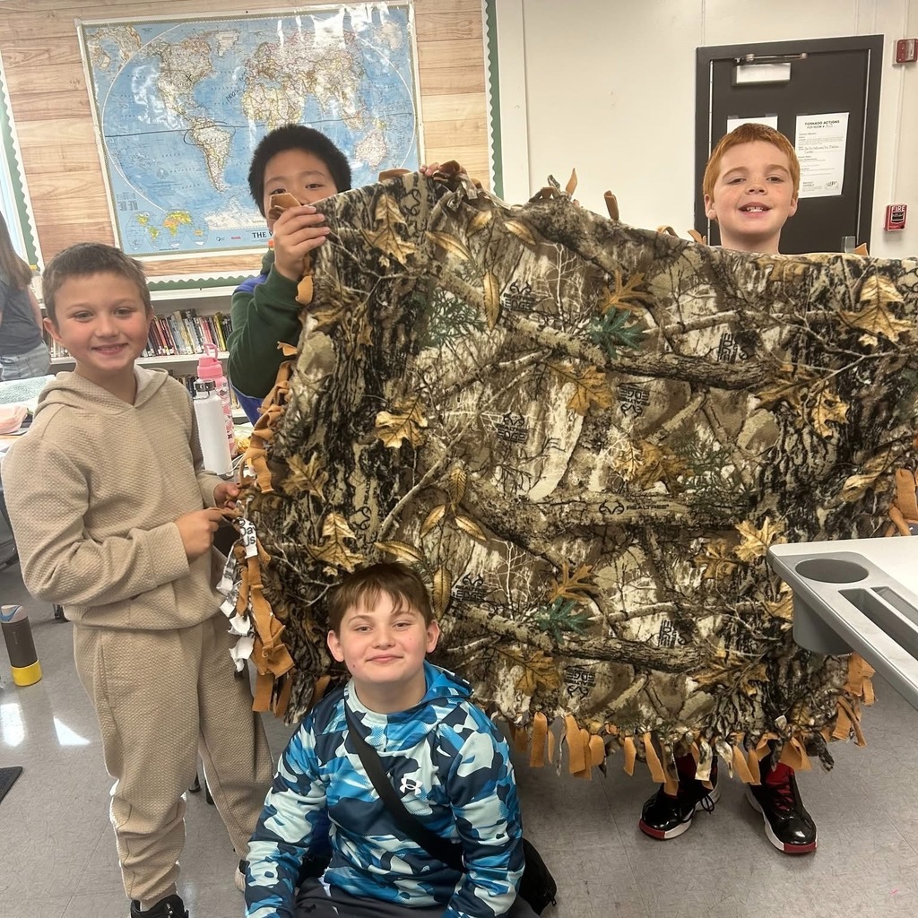 Spring Mills students honored for blanket donations