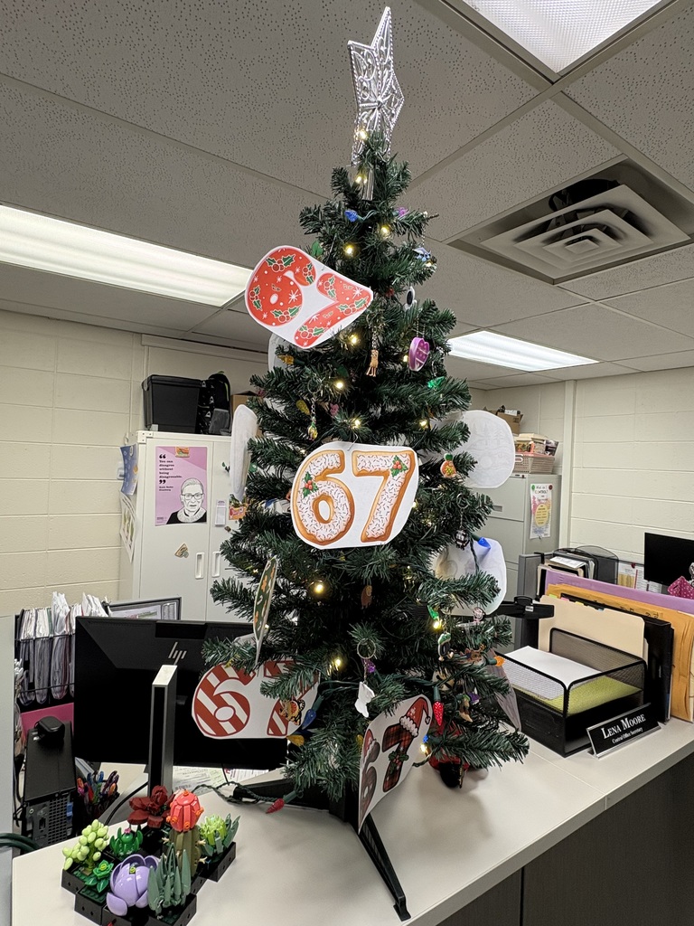 HVS tree decorating contest 