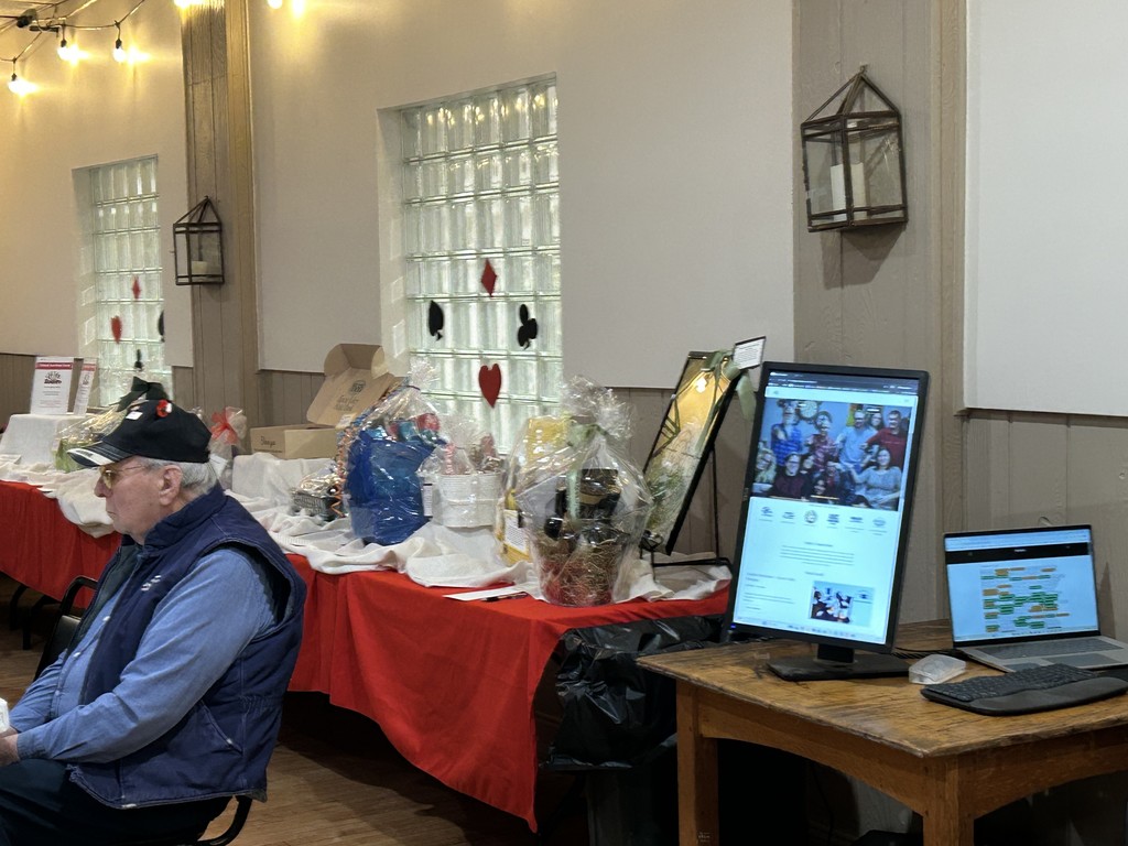 Set up or Euchre tournament 