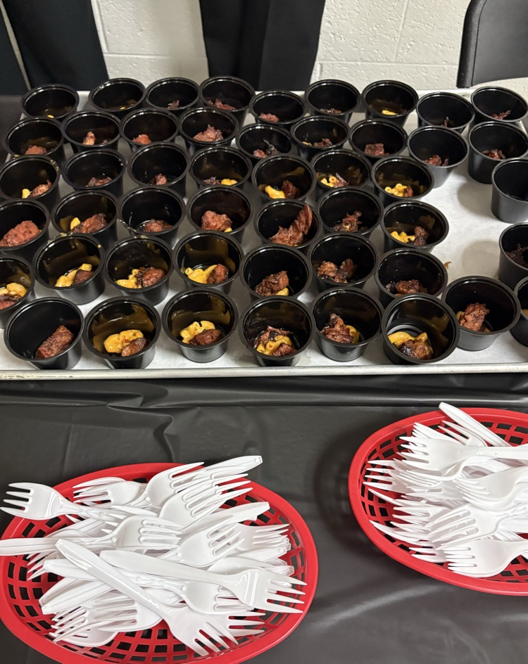 Thank you Axcion and Vaneerden Food Services for providing our students with samples and taking their feedback on future lunches! #wearemuir