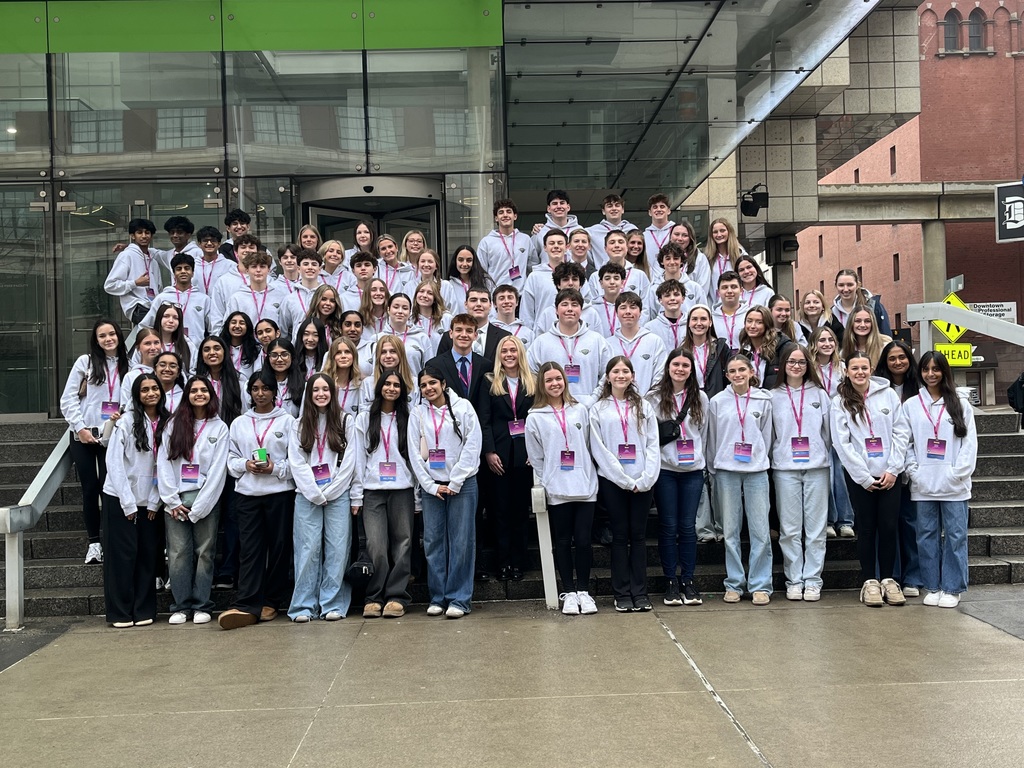 Casual DECA students.