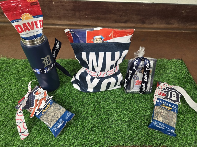 Hey Colts, tomorrow's lunch is Detroit Tigers themed! Hotdog, nacho and cheese and a raffle to win these items. Wear your favorite Tigers gear tomorrow! #wearemuir