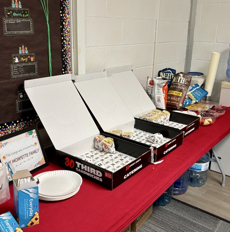 Thank you to the Monfette family for our recent Adopt a Lounge. Lunch was delicious and much appreciated! #wearemuir #community 