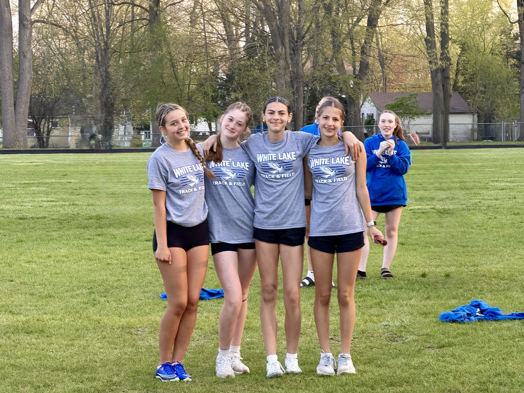 4 WLMS girls who competed at the track meet