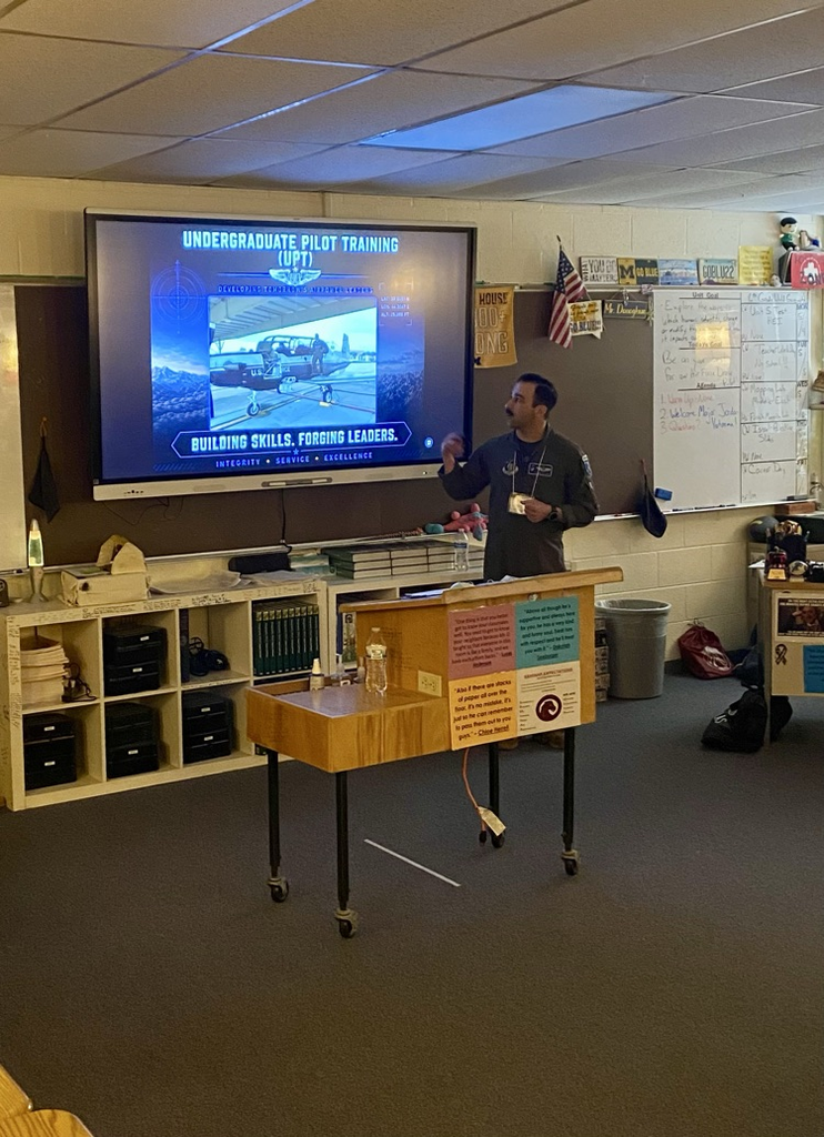 Today, all 6th grade students experienced Career Day! Thank you to our amazing guest speakers for taking the time to teach our students about a variety of career paths! #wearemuir