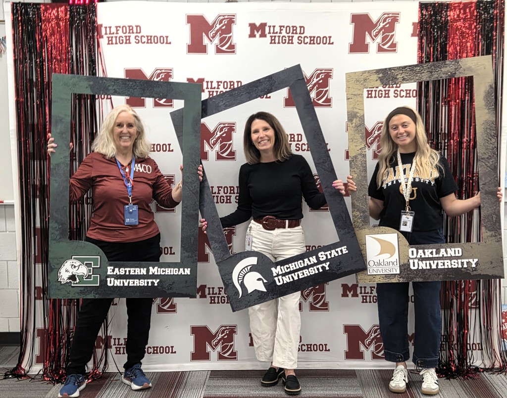 MHS was thrilled to have Decision Day this morning for our graduating seniors! Many photos opportunities, raffle prizes and snacks!