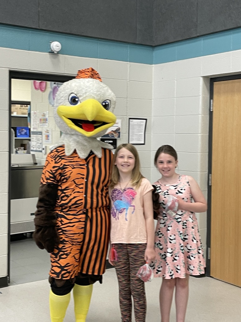 squawk visiting sac