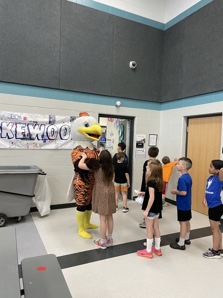 squawk visiting sac