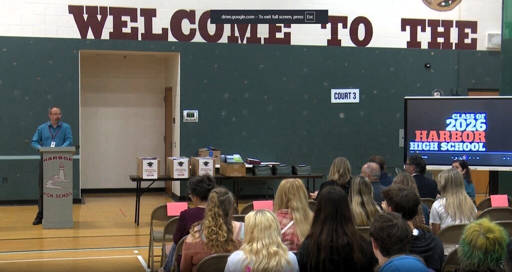 Photo of audience at harbor high for honors awards