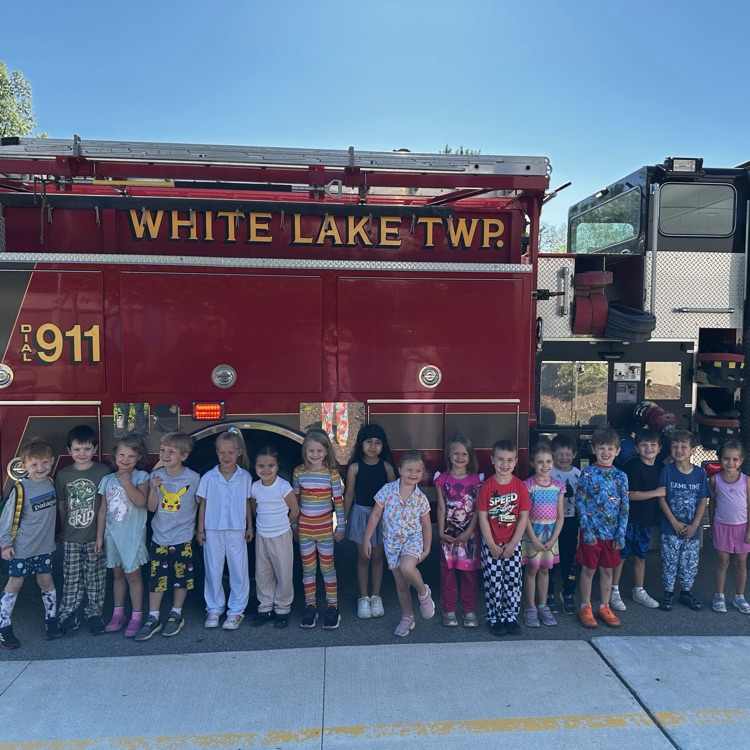 kindergarten’s at the firetruck