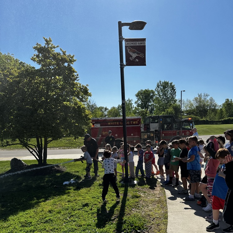 kindergarten’s at the firetruck