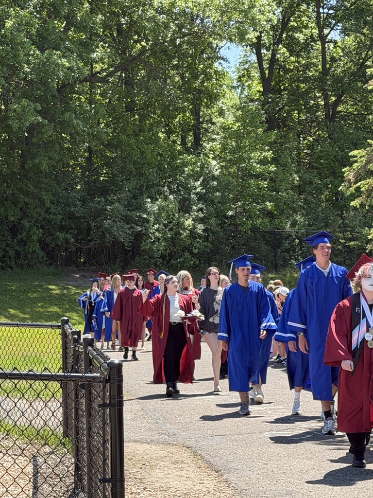 2026 Seniors clap out