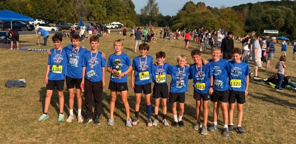 Boys XC Team - Champions at the Waterford Mott Fall Cross Country Classic 2025