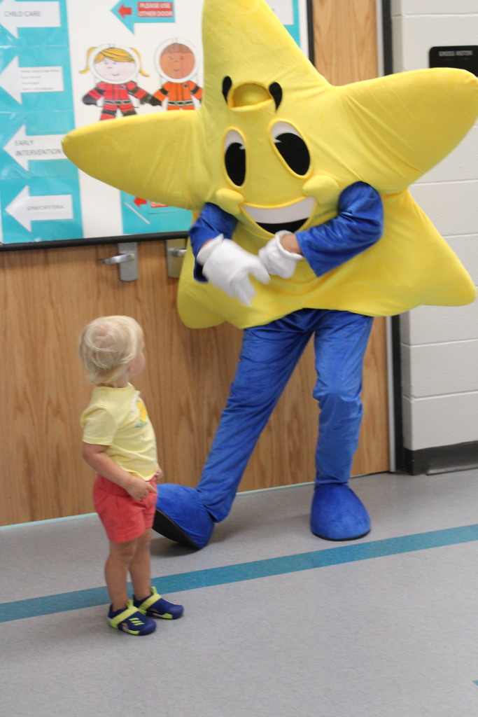 Apollo Open House child and Sparkles 