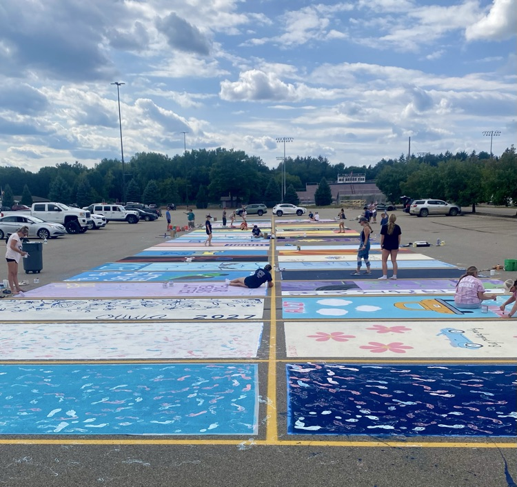 Milford Seniors brought creativity and community to the parking lot today, as they participated in senior painted parking spaces. Great job Mavs! #beaMAV