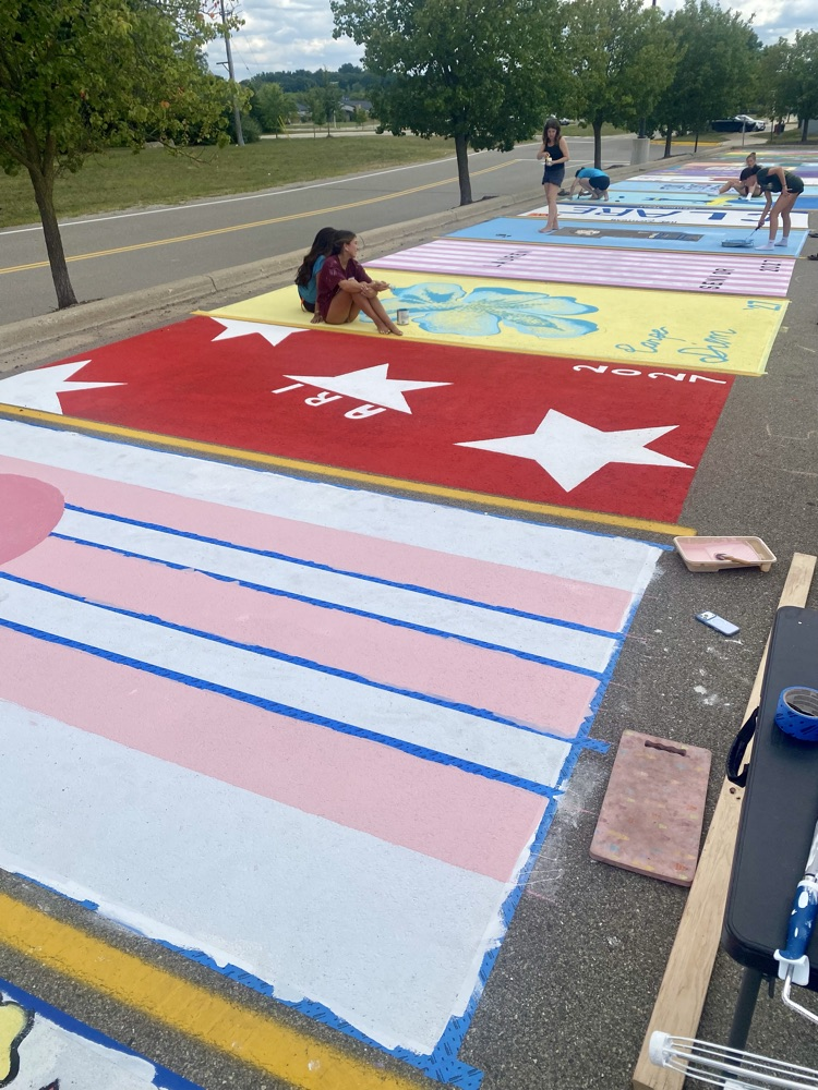 Milford Seniors brought creativity and community to the parking lot today, as they participated in senior painted parking spaces. Great job Mavs! #beaMAV