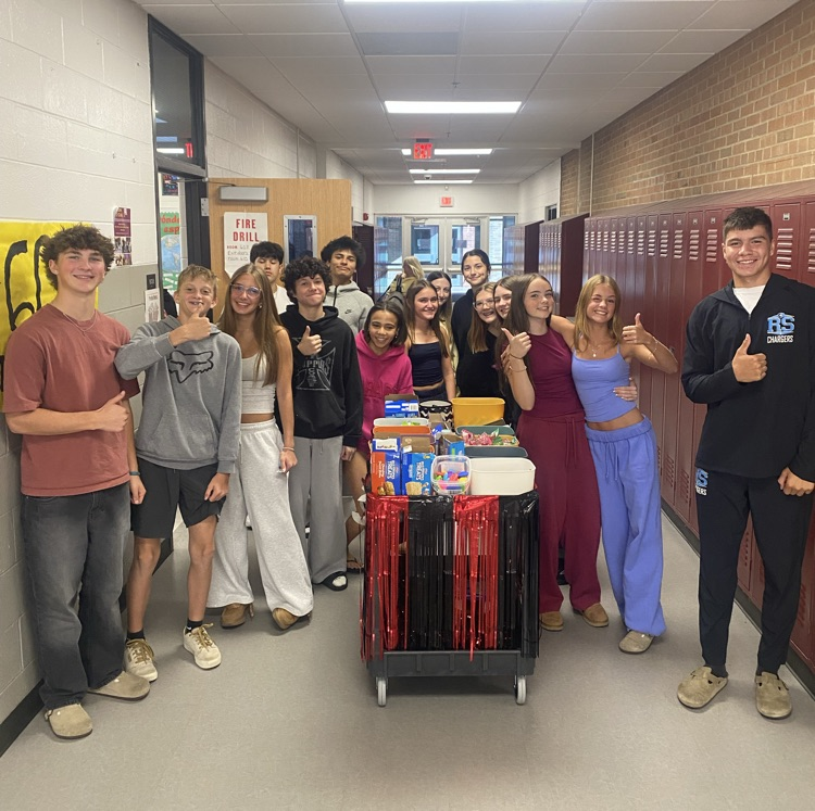 The Milford Party Cart was visiting classrooms who were nominated by their teachers for demonstrating what it means to "Be a MAV" - Be Mindful, Be Accountable, Value your opportunities. Great job students! #BeAMAV