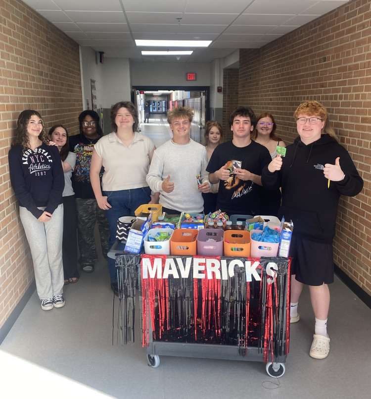 The Milford Party Cart was visiting classrooms who were nominated by their teachers for demonstrating what it means to "Be a MAV" - Be Mindful, Be Accountable, Value your opportunities. Great job students! #BeAMAV