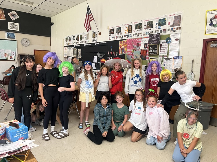 class photo of students on crazy hair day