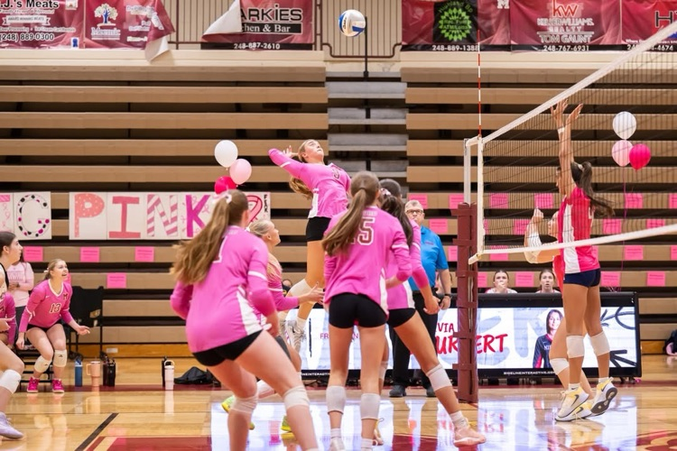 A great night of volleyball for the Mavs on our annual Dig Pink night. The night included celebrating a sweep over Hartland, a record breaking torch passed to Lexa and most importantly, school and community coming together for a great cause! #BeAMAV