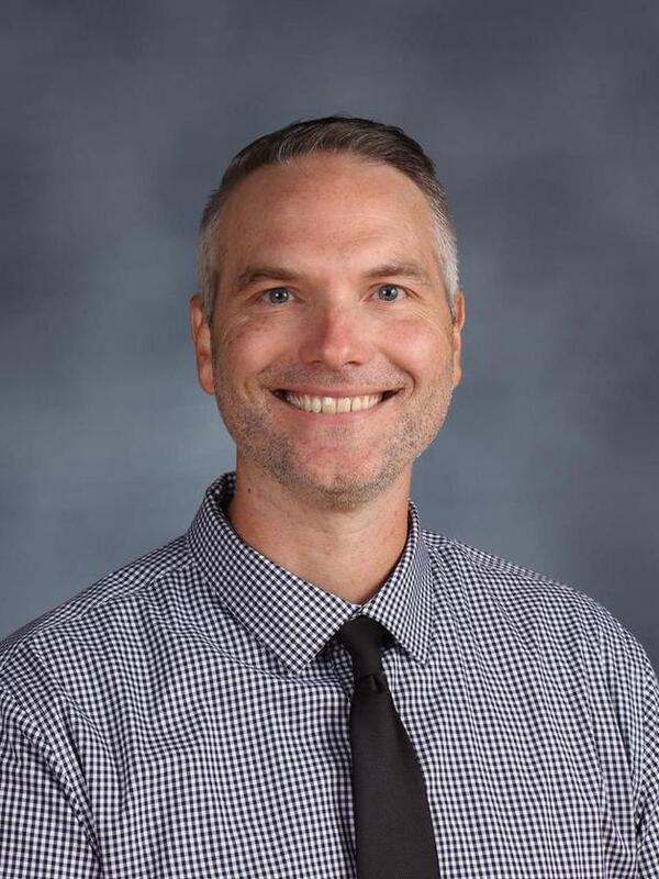 Headshot photo of Steve Digsby smiling 