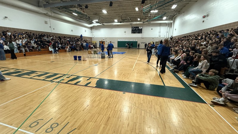 WLNS assembly for new mascot