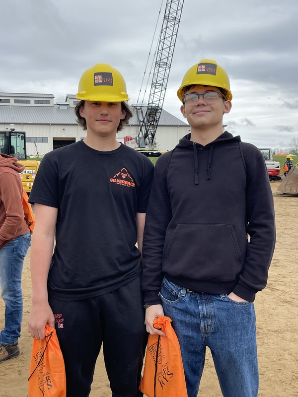 MHS Field trip to MUST Construction in Howell MI