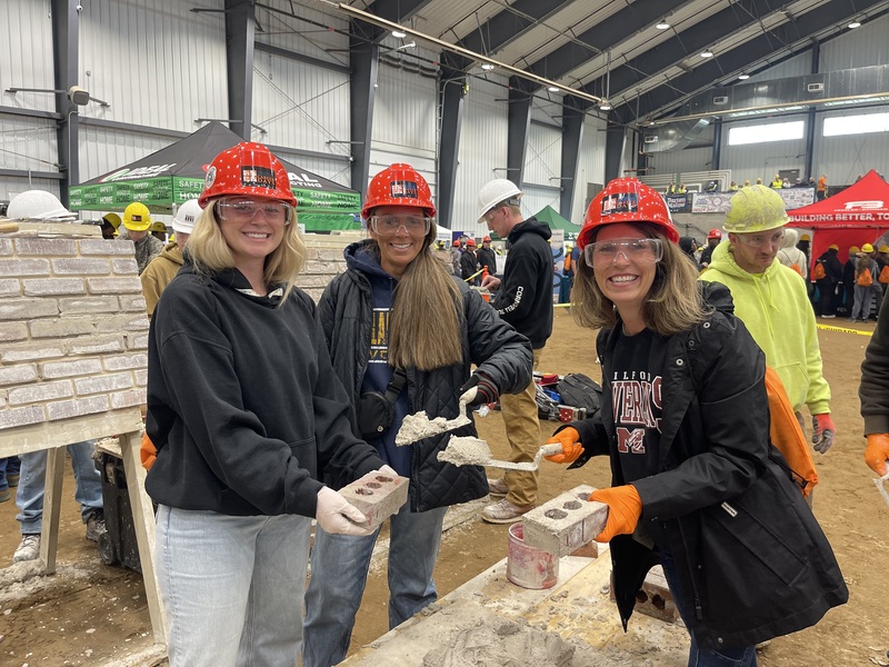 MHS Field trip to MUST Construction in Howell MI