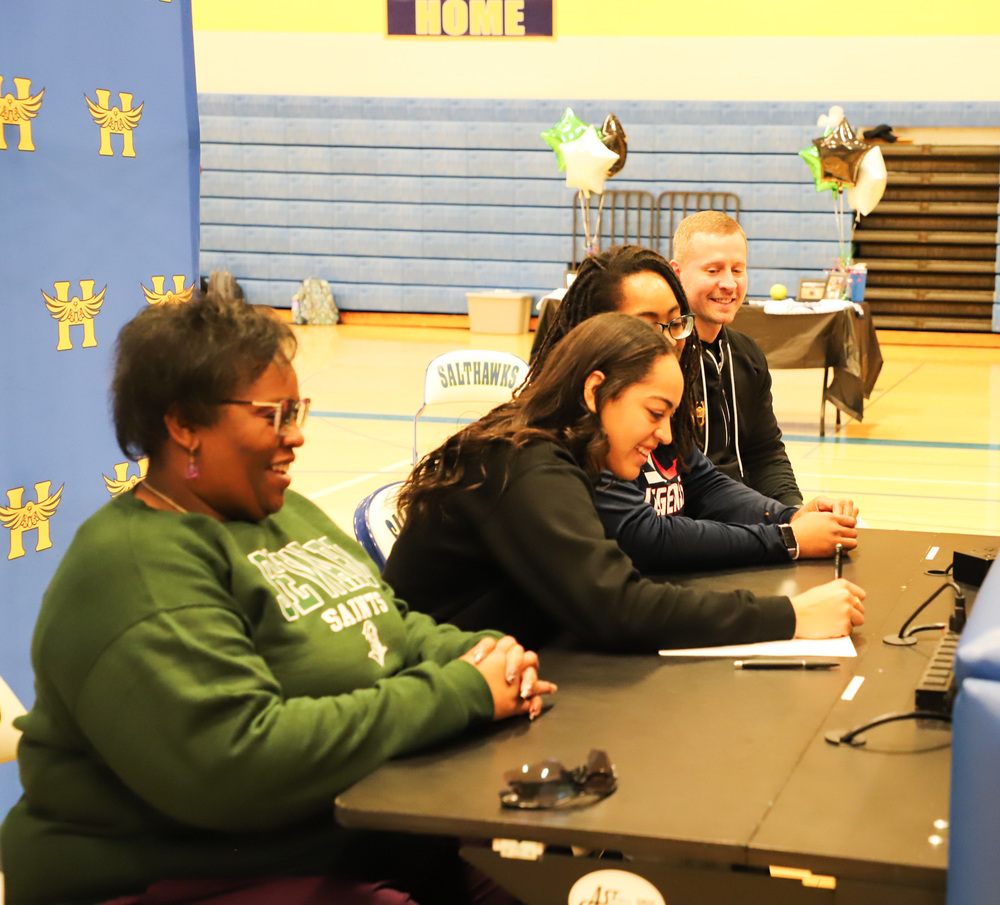 Jaden Durant signs Letter of Intent