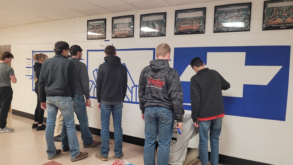 Mrs. Howard's Art Combo Class are working on the Collaborative Art Project "Tape Murals." They will be displayed during the PTO Carnival this Friday!