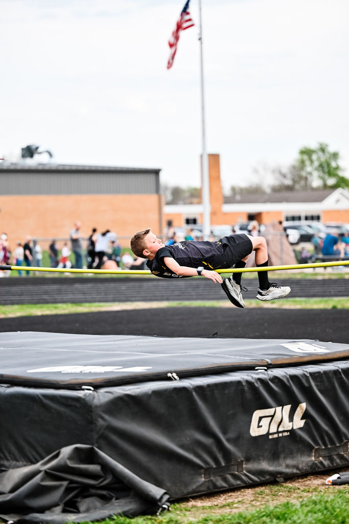 MS track high jump