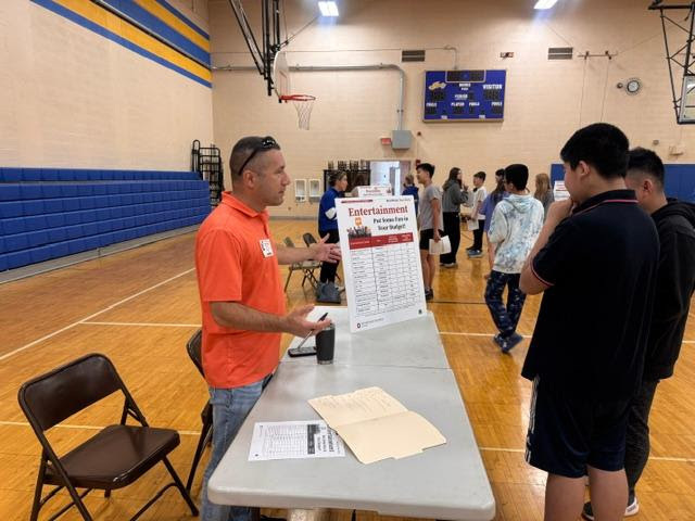 Independence Middle School Seventh Graders Get a Taste of Real-World Finances Through “Real Money, Real World”