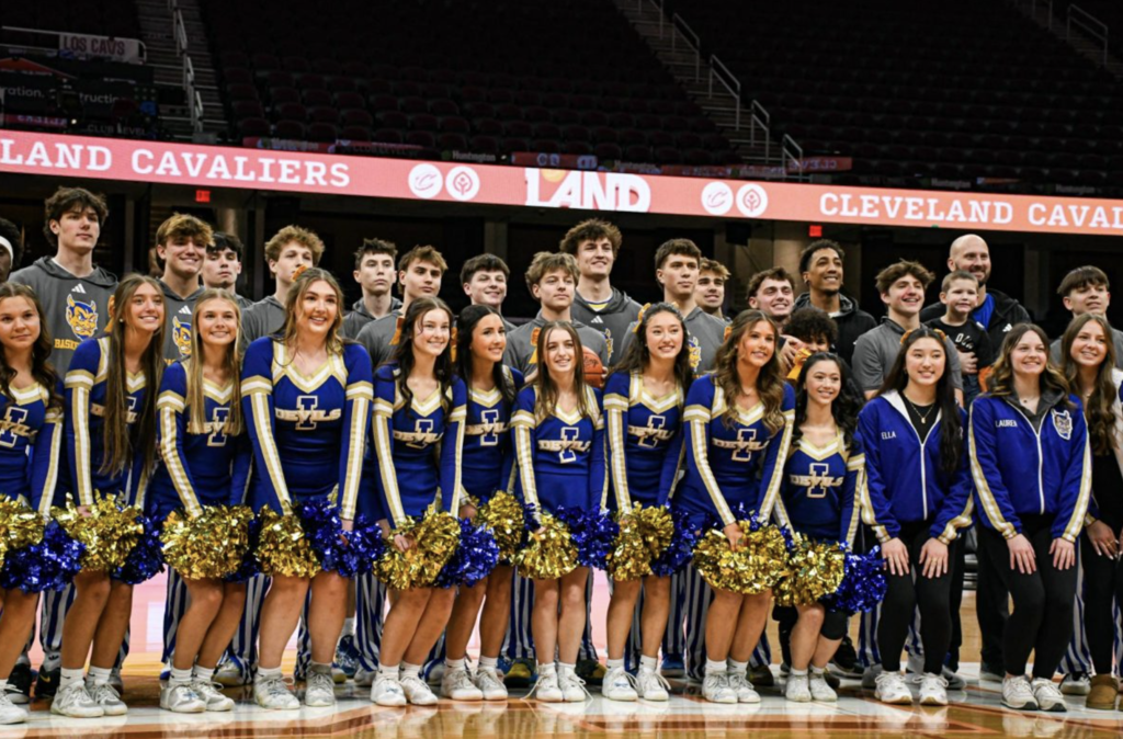 students at CAVS game