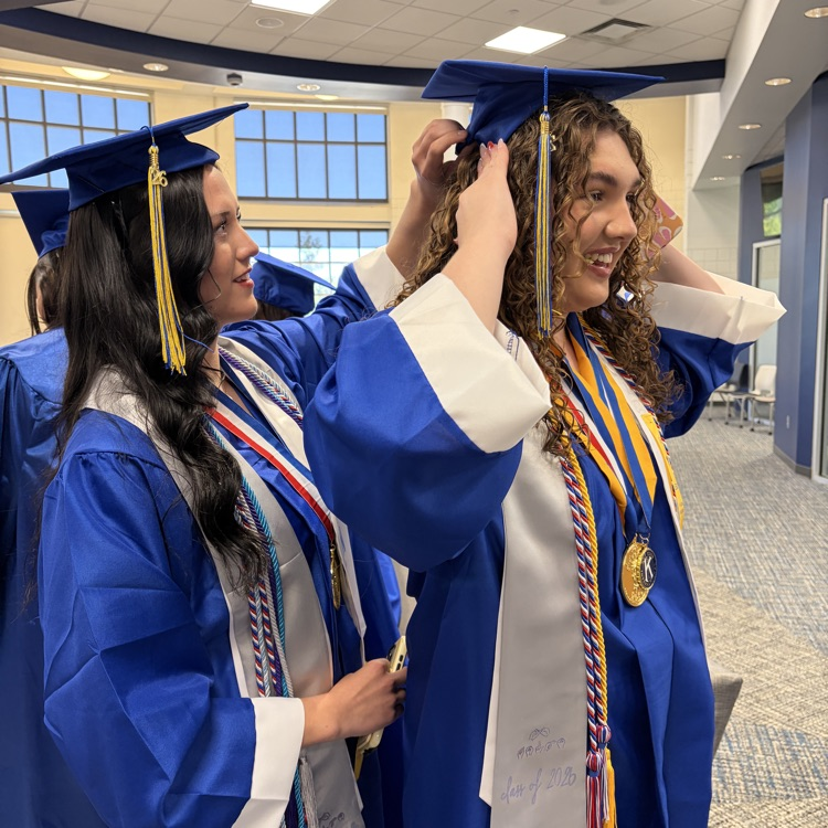 🎓 Today’s the day! Congratulations to the Independence High School Class of 2026! As graduates arrive with family and friends, we are proud to celebrate a class that has truly been Cultivating a Legacy of Excellence. 💙💛