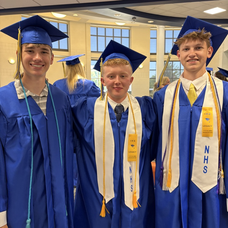 📸 Caps are straight. Gowns are ready. Memories are being made. Before the ceremony begins, our graduates are taking time to celebrate with the people who supported them every step of the way. Congratulations, Blue Devils! 🎓