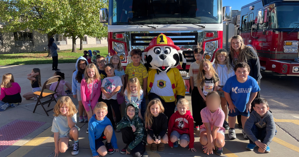 Class posing with Safety Pup
