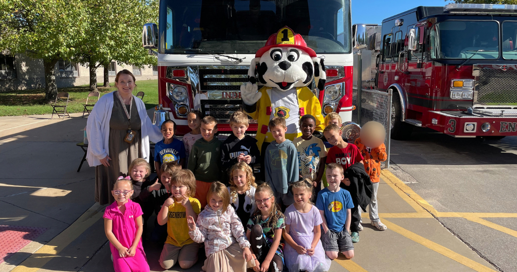 Class posing with Safety Pup