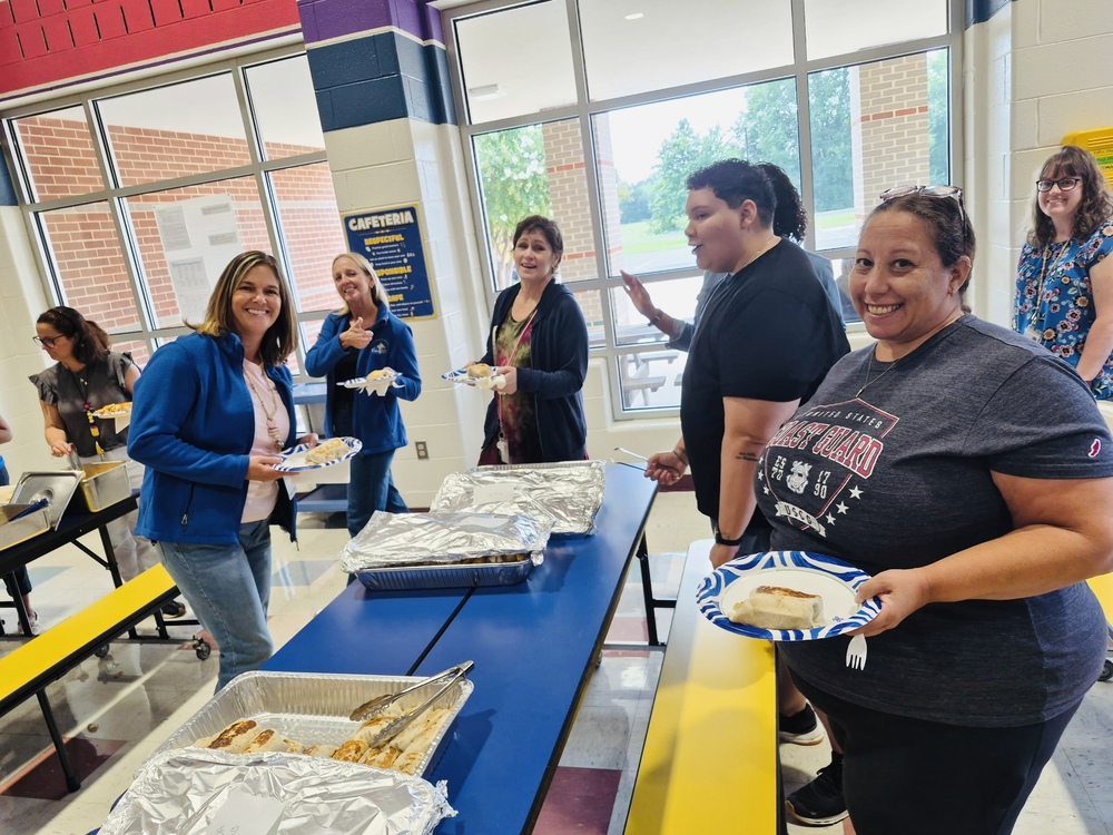 La Mexicana Restaurant donated food to teachers
