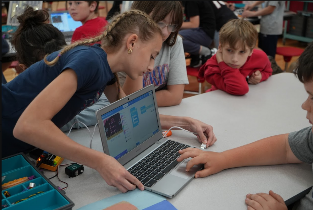 Students use Hummingbird Kits to practice coding