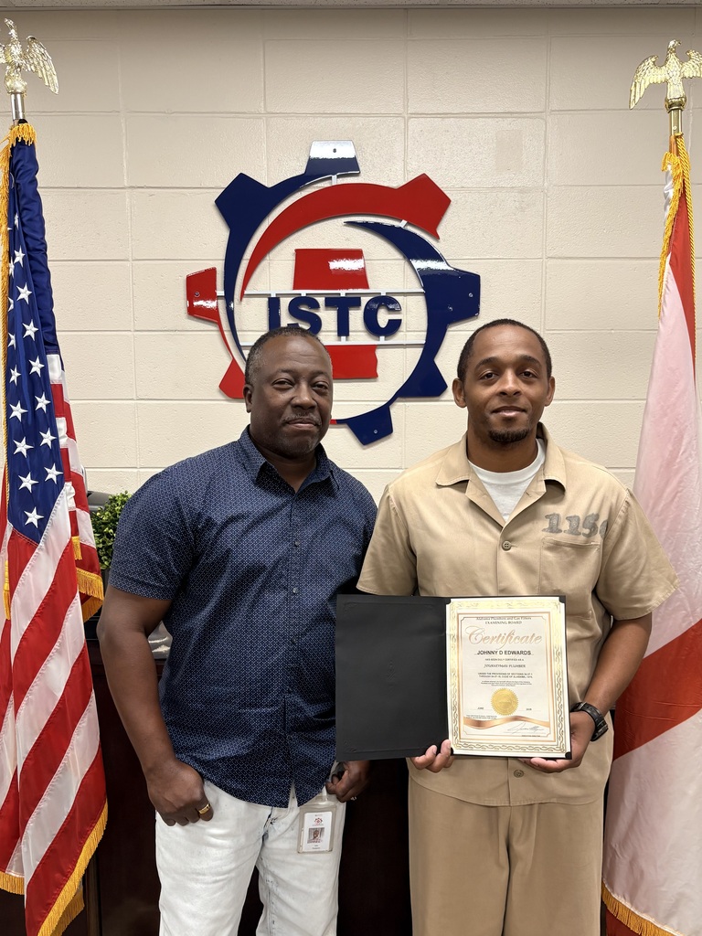Student earns Plumbing Certificate
