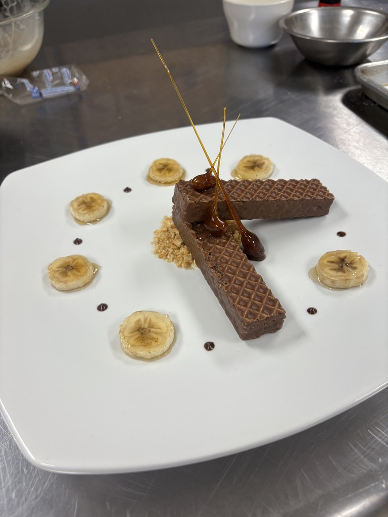 plate of food that looks like a clock dial